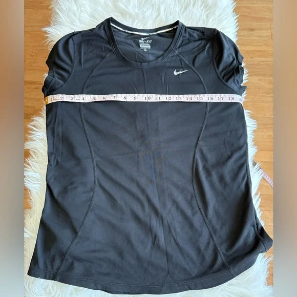 Nike | Women’s Large Black Dri-Fit Athletic Shirt - Picture 8 of 11
